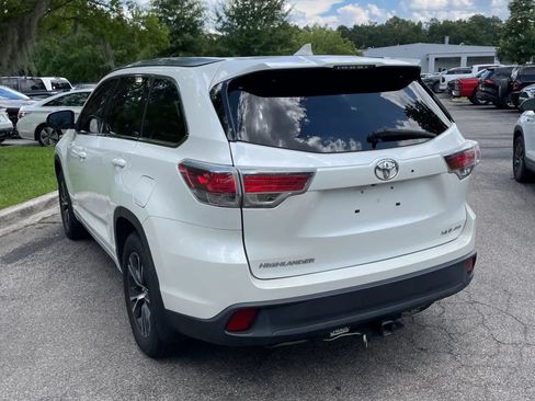 Used 2016 Toyota Highlander XLE AWD/4WD image 5