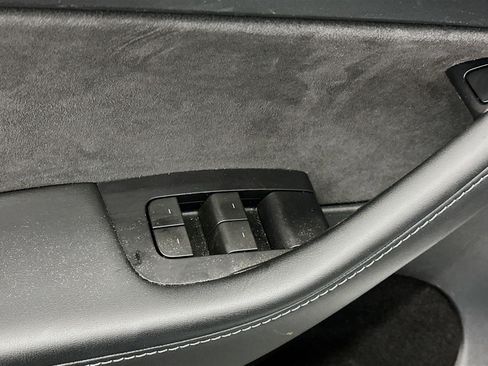 Used 2023 Tesla Model Y Long Range image 15