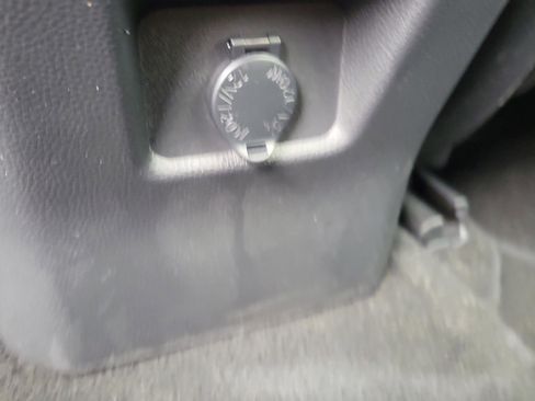 Used 2020 Toyota RAV4 LE image 10