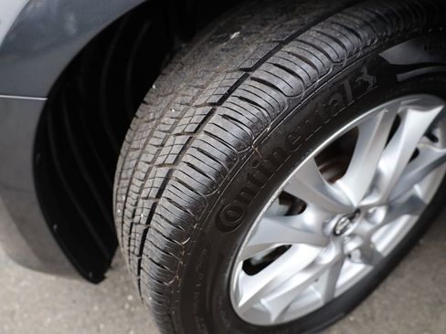 Used 2016 MAZDA MAZDA3 i Grand Touring image 33