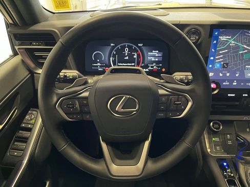 Used 2025 Lexus GX 550 AWD/4WD image 52