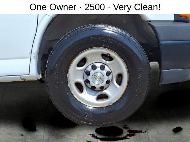Used 2021 Chevrolet Express 2500 w/ Driver Convenience Package RWD image 9