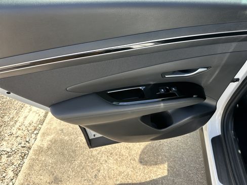 Used 2024 Hyundai Tucson Limited FWD image 23