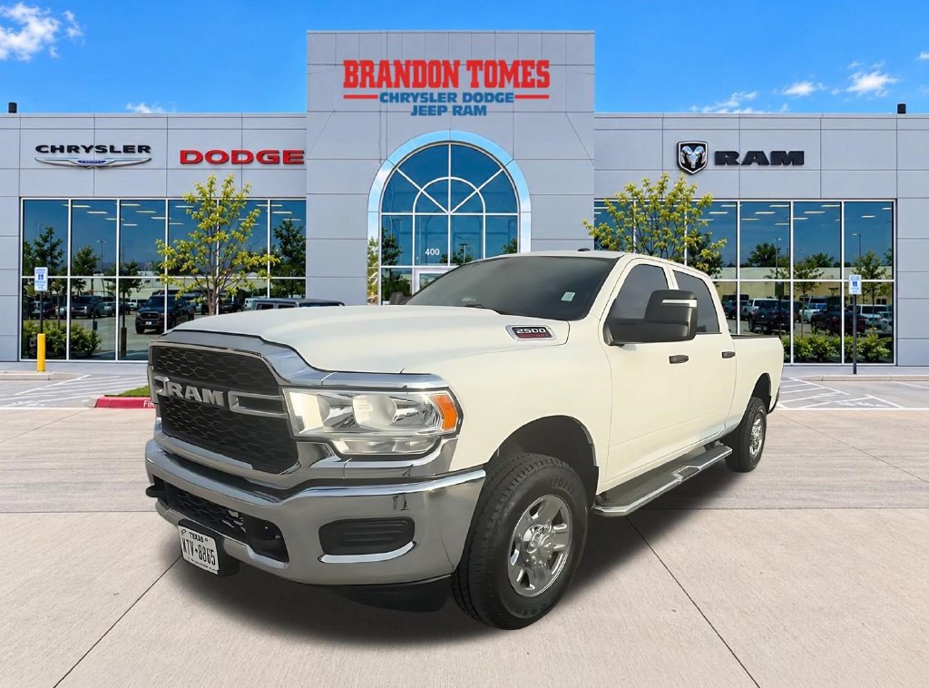 Used 2024 RAM 2500 Tradesman w/ Chrome Appearance Group AWD/4WD image 2
