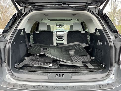 Used 2025 Ford Explorer Platinum w/ Ultimate Package image 26