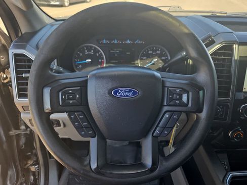 Used 2019 Ford F250 XLT w/ XLT Premium Package image 23