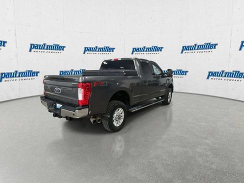 Used 2019 Ford F250 XLT w/ XLT Value Package AWD/4WD image 13