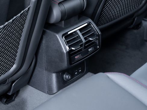 New 2025 Audi Q3 2.0T Premium Plus image 28