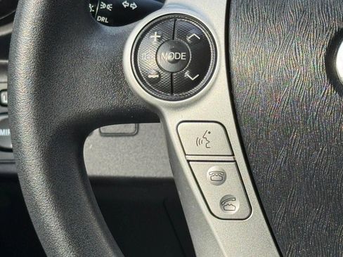 Used 2014 Toyota Prius C Three FWD image 31