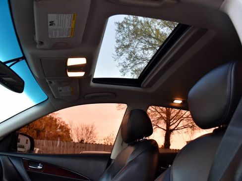 Used 2017 INFINITI QX50 AWD w/ Premium Plus Package image 21