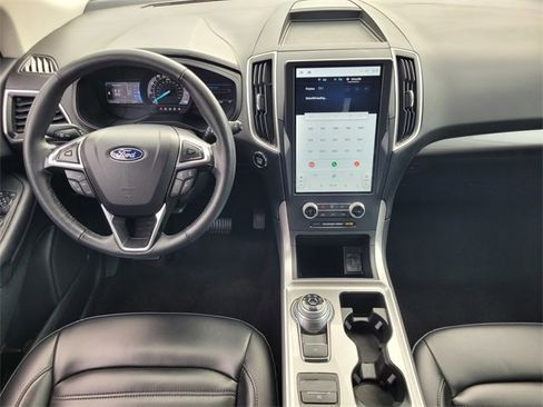 Used 2024 Ford Edge SEL image 15