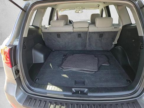 Used 2009 Hyundai Santa Fe GLS image 7