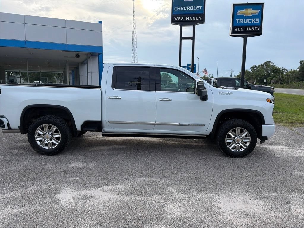 New 2026 Chevrolet Silverado 2500 High Country w/ High Country Premium Package AWD/4WD image 10