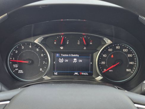 Used 2020 Chevrolet Equinox LT w/ LPO, Floor Liner Package FWD image 17