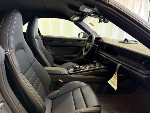 New 2026 Porsche 911 Carrera image 17