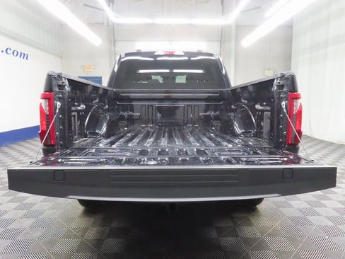 Used 2024 Ford F150 XLT w/ XLT Black Appearance Package image 40