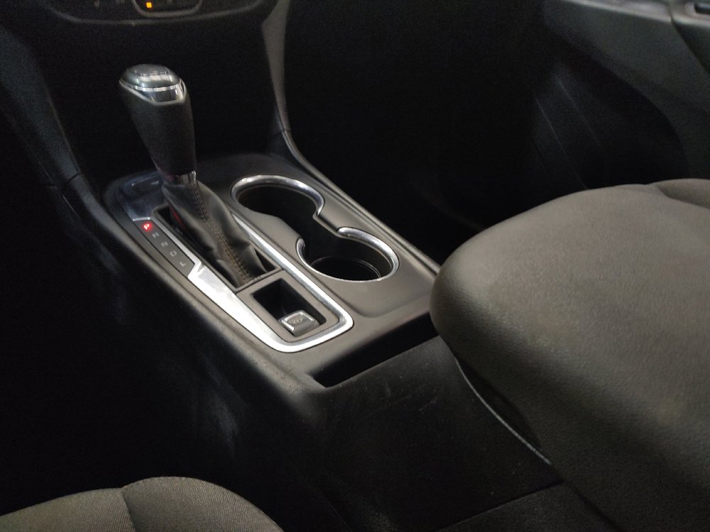Used 2018 Chevrolet Equinox LT FWD image 26