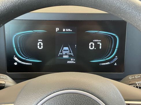 Used 2025 Kia Sportage LX image 39