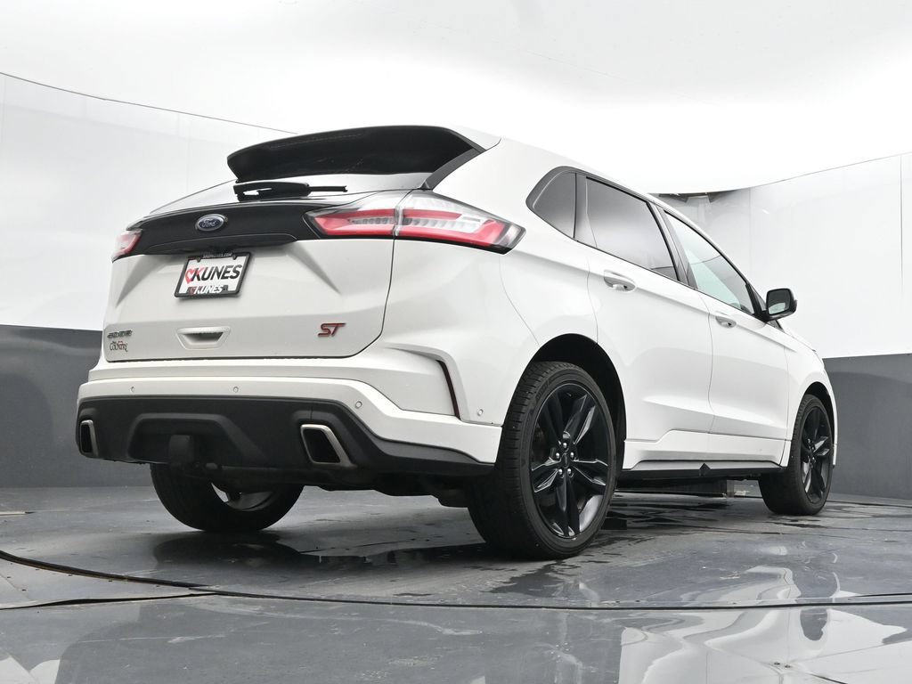 Used 2020 Ford Edge ST w/ Equipment Group 401A AWD/4WD image 29