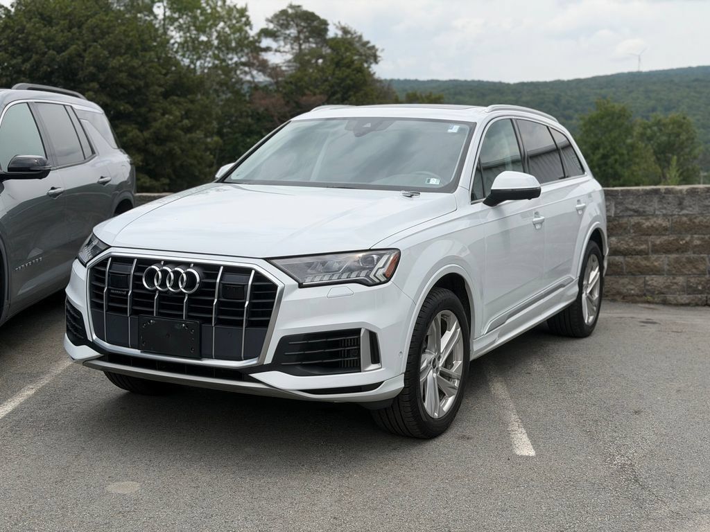 Used 2023 Audi Q7 3.0T Premium w/ Convenience Package AWD/4WD image 23