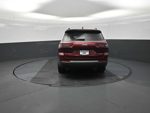 Used 2022 Jeep Grand Cherokee L Laredo w/ Luxury Tech Group I AWD/4WD image 65