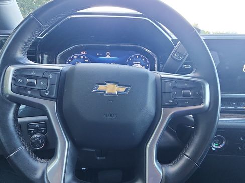 Used 2024 Chevrolet Silverado 1500 LT AWD/4WD image 12