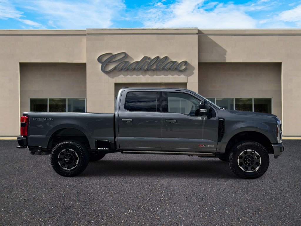 Used 2024 Ford F350 Lariat w/ Tremor Off-Road Package AWD/4WD image 2
