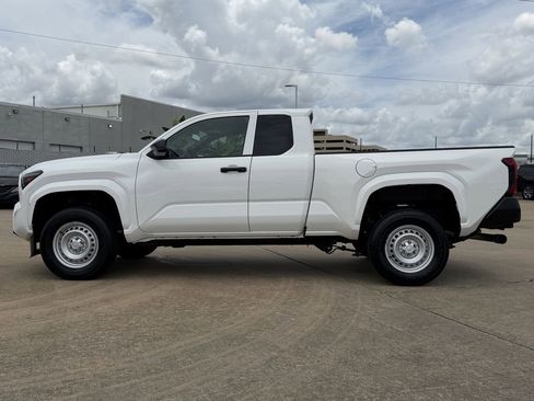 Used 2024 Toyota Tacoma SR RWD image 6