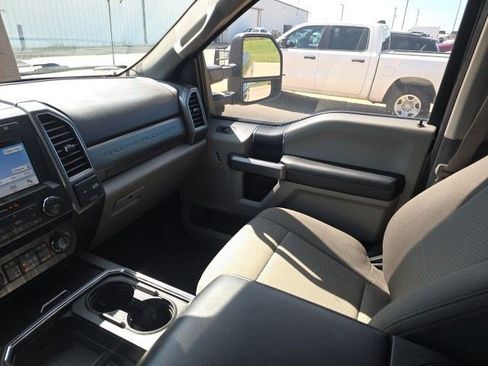 Used 2019 Ford F250 XLT w/ XLT Value Package AWD/4WD image 21