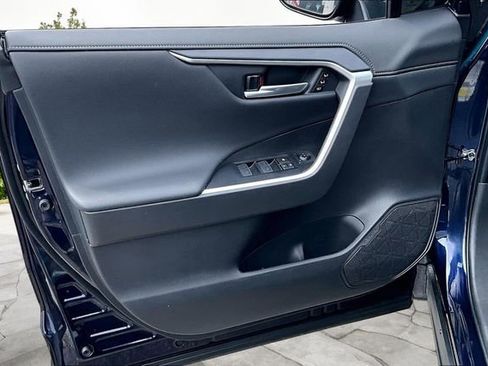 Used 2025 Toyota RAV4 Limited w/ Advanced Technology Package image 21