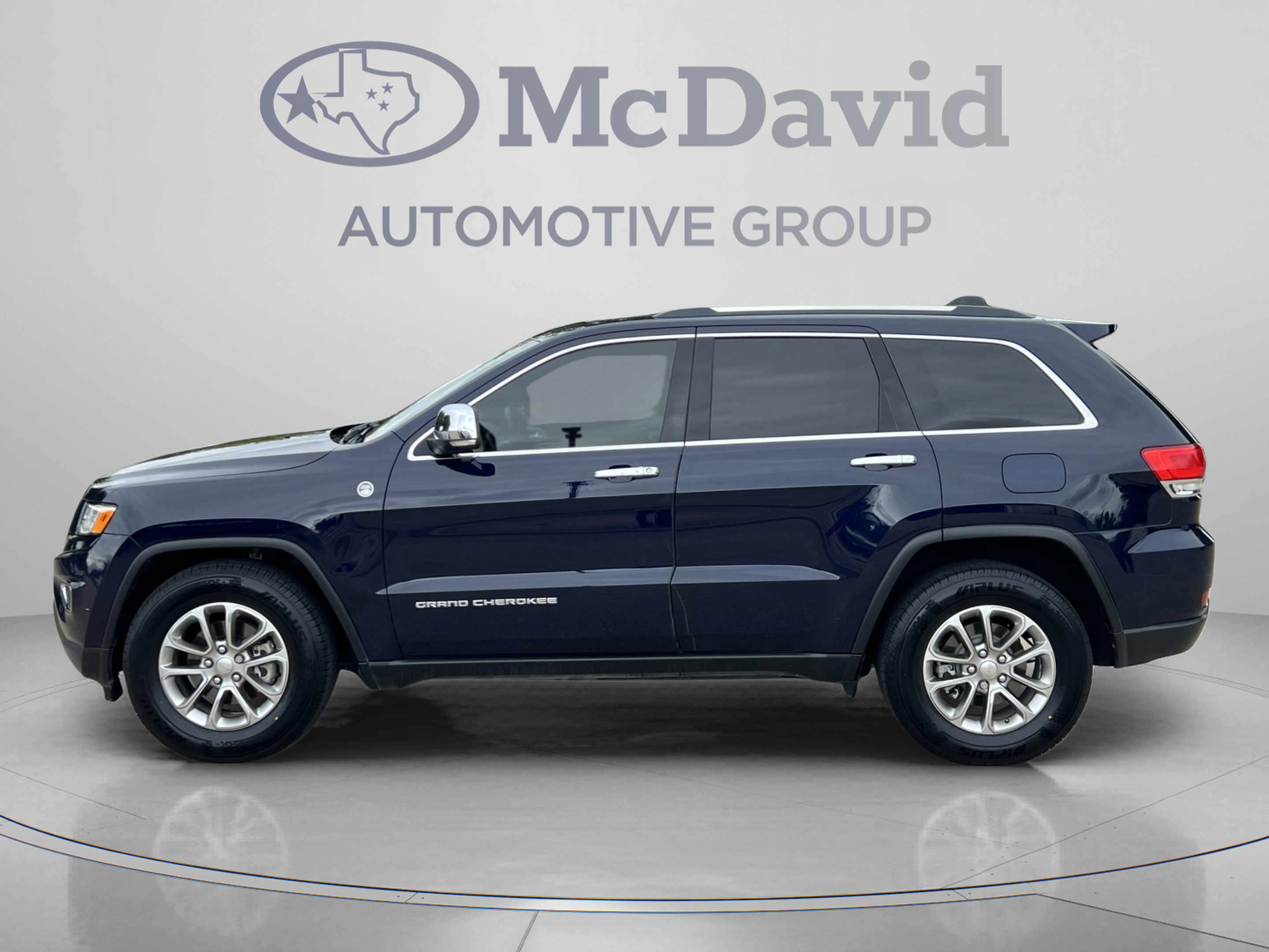 Used 2016 Jeep Grand Cherokee Limited w/ Luxury Group II AWD/4WD image 4