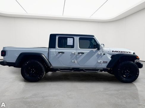 Used 2021 Jeep Gladiator Mojave w/ Trailer Tow Package AWD/4WD image 7