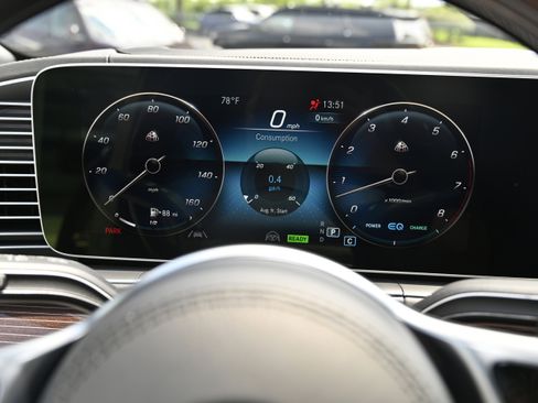 Used 2023 Mercedes-Benz Maybach GLS 600 4MATIC image 27