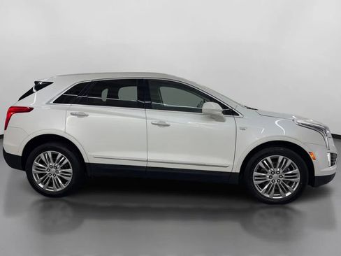 Used 2017 Cadillac XT5 Premium Luxury FWD image 11