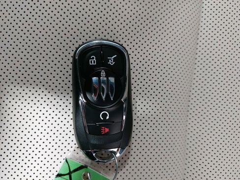 Used 2024 Buick Encore GX Avenir w/ Avenir Technology Package FWD image 40