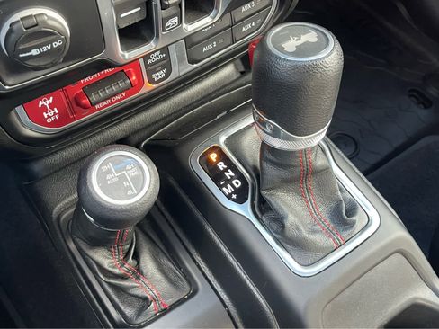 Used 2021 Jeep Wrangler Unlimited Rubicon image 17