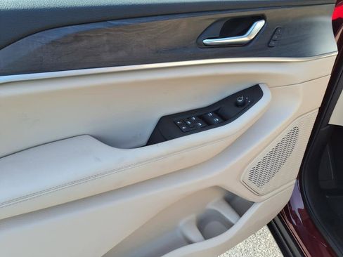 New 2025 Jeep Grand Cherokee L Limited image 10