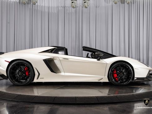 Used 2016 Lamborghini Aventador LP 700-4 image 46