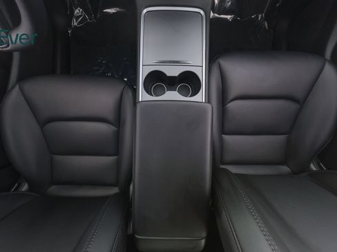Used 2025 Tesla Model Y Long Range AWD/4WD image 27
