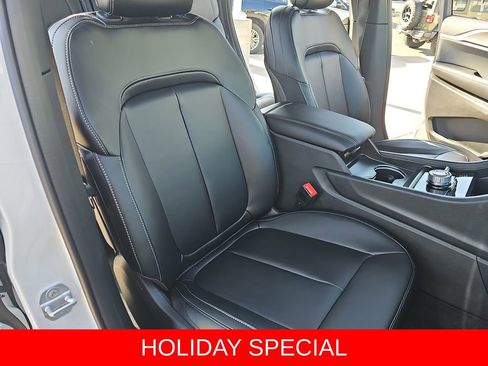 New 2025 Jeep Grand Cherokee Limited w/ Trailer Tow Package image 10