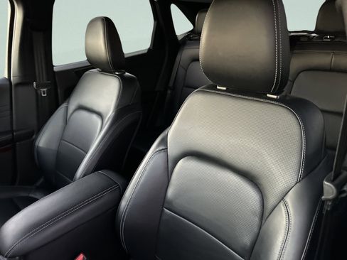 Used 2023 Ford Escape Platinum image 24