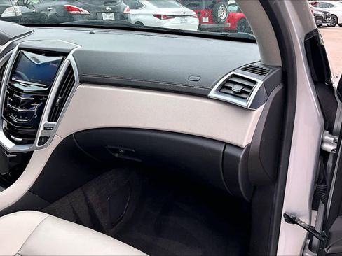 Used 2014 Cadillac SRX Performance w/ Driver Awareness Package image 16