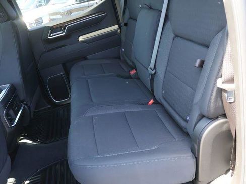 New 2026 GMC Sierra 1500 Elevation image 13