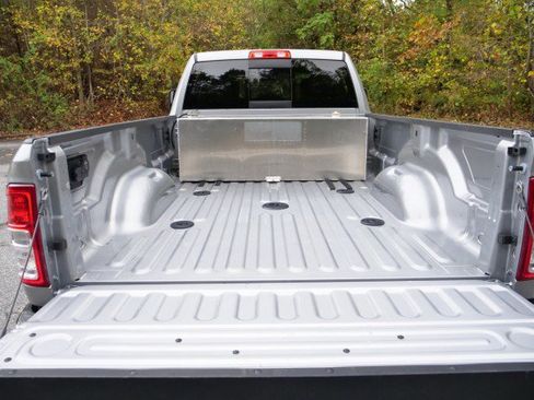 Used 2023 RAM 3500 Tradesman image 7