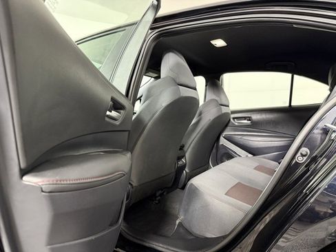 Used 2025 Toyota Corolla SE image 12