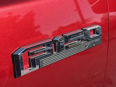 Used 2016 Ford F150 XLT w/ Equipment Group 302A Luxury AWD/4WD image 10