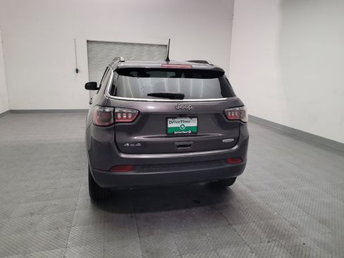 Used 2023 Jeep Compass Latitude AWD/4WD image 6
