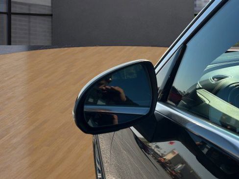 Used 2024 Mercedes-Benz GLC 300 image 19