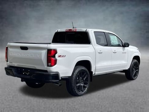 New 2025 Chevrolet Colorado Z71 w/ Technology Package AWD/4WD image 3