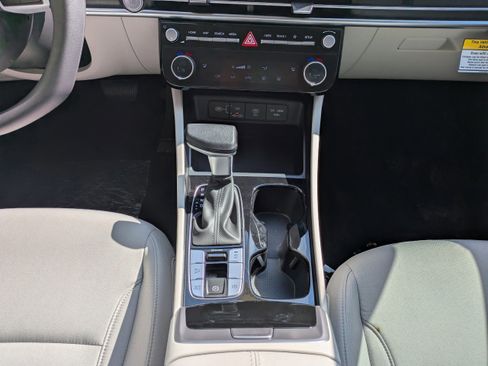 New 2026 Hyundai Tucson SEL image 18